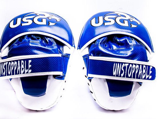 Focus Mits Blue & White